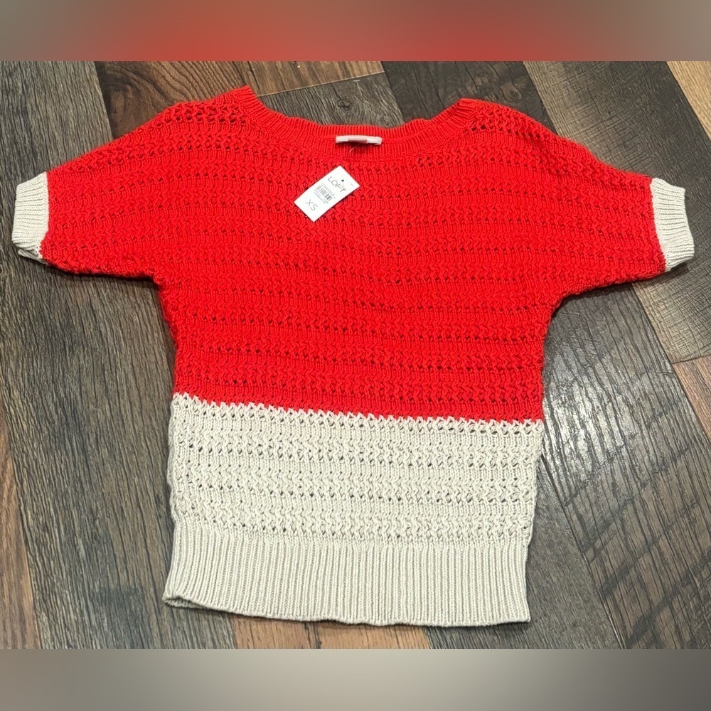 LOFT NWT Vibrant Red/orange  and Soft Cream Sweater in size XS